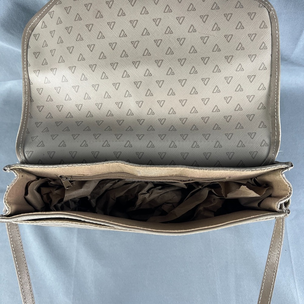 Vintage Liz Claiborne Shoulder Bag Womens Beige Leather Trim Crossbody Strap - Picture 9 of 11